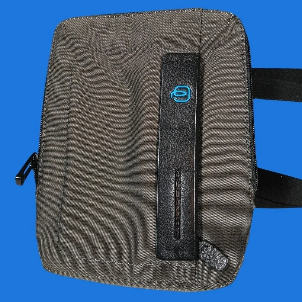 Piquadro Crossbody Bag Small Grey Tech Travel Messenger
